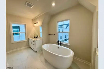 61 Willow Ln, Parsippany, NJ 07054 - Photo 15