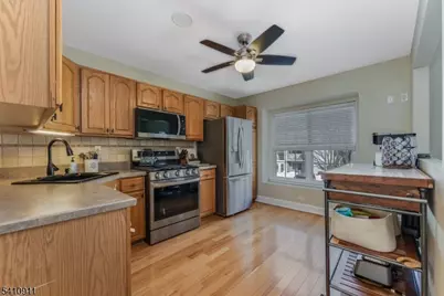 13 Spruce Ter, Mount Arlington, NJ 07856 - Photo 5