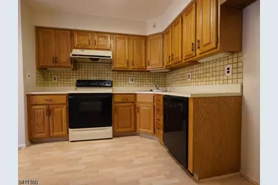 130B Birchfield Ct #B, Mount Laurel, NJ 08054 - Photo 7