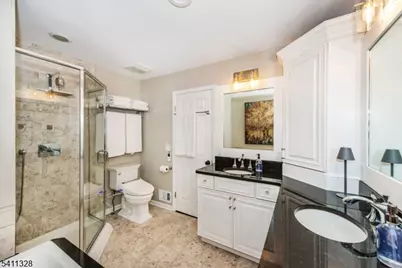 80 N Edgewood Rd, Bedminster Township, NJ 07921 - Photo 17