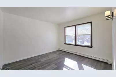 388 Garibaldi Ave, Lodi, NJ 07644 - Photo 11