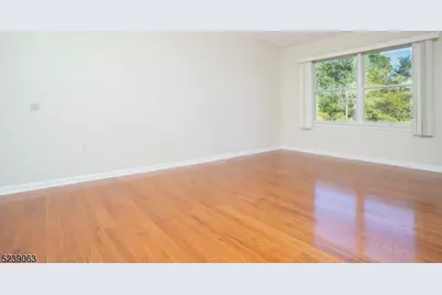 572 Old Dover Rd, Parsippany, NJ 07950 - Photo 15