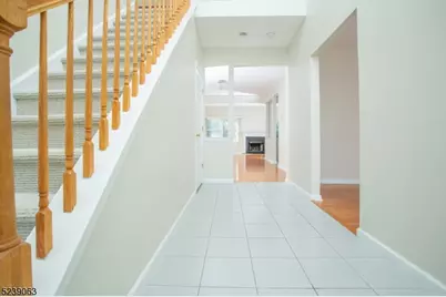 572 Old Dover Rd, Parsippany, NJ 07950 - Photo 3