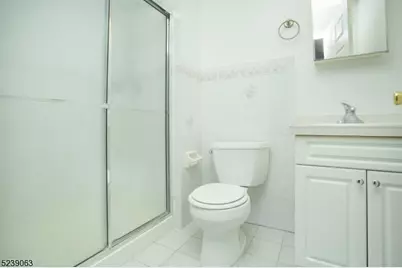 572 Old Dover Rd, Parsippany, NJ 07950 - Photo 17