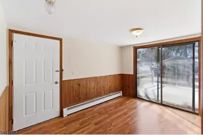 34 Isabelle Ave, Hopatcong, NJ 07821 - Photo 9