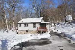 34 Isabelle Ave, Hopatcong, NJ 07821 - Photo 5