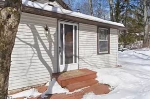 34 Isabelle Ave, Hopatcong, NJ 07821 - Photo 7