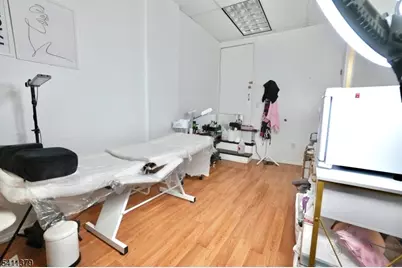 219 Dayton Ave, Clifton, NJ 07011 - Photo 15