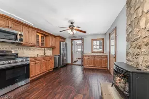 307 Warren St, Phillipsburg, NJ 08865 - Photo 7