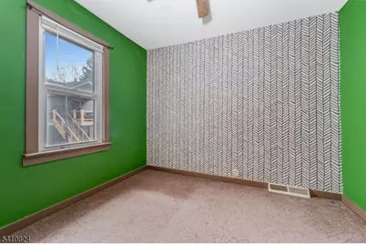 307 Warren St, Phillipsburg, NJ 08865 - Photo 13