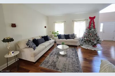 4 Castle Court, Somerville, NJ 08873 - Photo 15