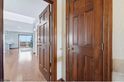 243 Newark Ave, Lyndhurst Township, NJ 07071 - Photo 5