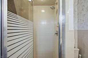 243 Newark Ave, Lyndhurst Township, NJ 07071 - Photo 29