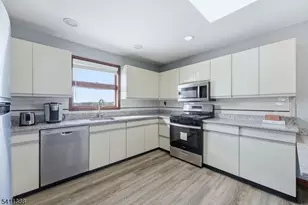 243 Newark Ave, Lyndhurst Township, NJ 07071 - Photo 17