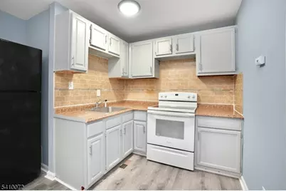 51 Demarest St, Newark, NJ 07112 - Photo 3