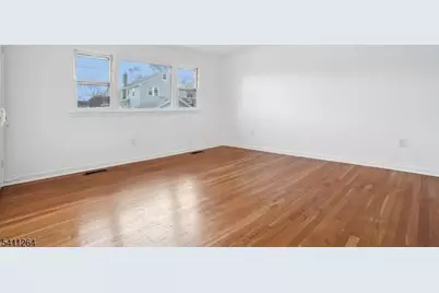 14 Mellon Ave, West Orange Township, NJ 07052 - Photo 9