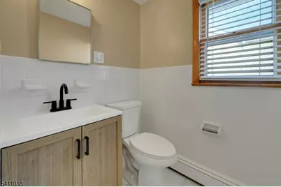 911 Cedar St, Boonton Town, NJ 07005 - Photo 5