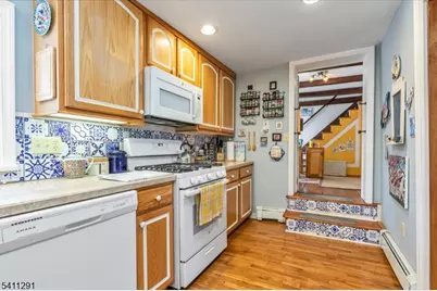 18 Wyckoff Pl, Franklin Township, NJ 08823 - Photo 11