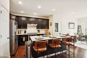 33 Albert Ct, Randolph Township, NJ 07869 - Photo 5