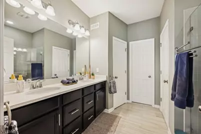 33 Albert Ct, Randolph Township, NJ 07869 - Photo 13