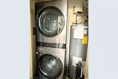 102 Keystone Ct, Edison, NJ 08817 - Photo 11