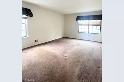 102 Keystone Ct, Edison, NJ 08817 - Photo 7