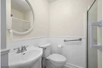 504 Clark Circle, Raritan Township, NJ 08822 - Photo 11