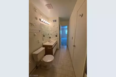 11 Spar Row Ci S011, Hampton Township, NJ 07860 - Photo 7