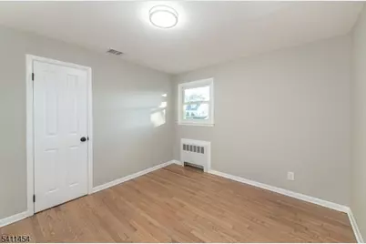 22 Washington St, Clark Township, NJ 07066 - Photo 11