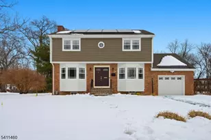 162 Mali Dr, North Plainfield, NJ 07062 - Photo 1