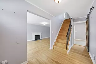 162 Mali Dr, North Plainfield, NJ 07062 - Photo 5