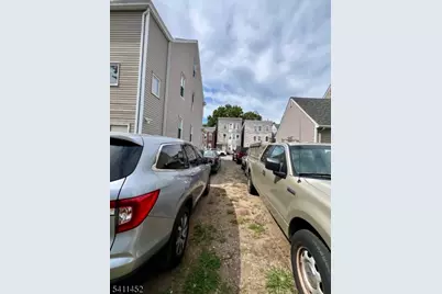 384 Morrissee Ave, Haledon, NJ 07508 - Photo 29