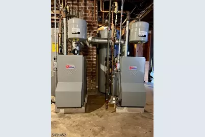 384 Morrissee Ave, Haledon, NJ 07508 - Photo 23