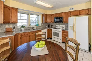 87 Castleton Rd, Montgomery Township, NJ 08540 - Photo 13