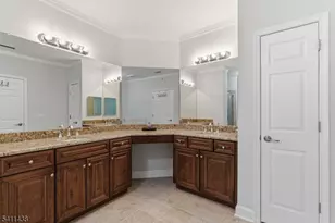 5301 Veterans Dr, Rockaway Township, NJ 07866 - Photo 21