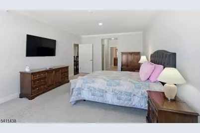 5301 Veterans Dr, Rockaway Township, NJ 07866 - Photo 19