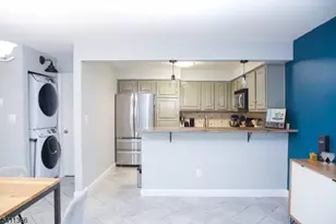 332 Greenbriar Unit, Union Township, NJ 07083 - Photo 9