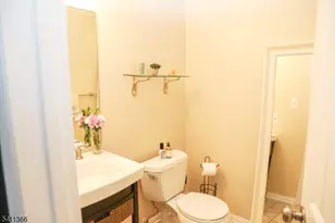 332 Greenbriar Unit, Union Township, NJ 07083 - Photo 11