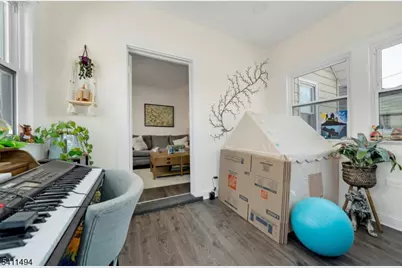 632 Chase Ave, Lyndhurst Township, NJ 07071 - Photo 13