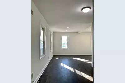 632 Chase Ave, Lyndhurst Township, NJ 07071 - Photo 9