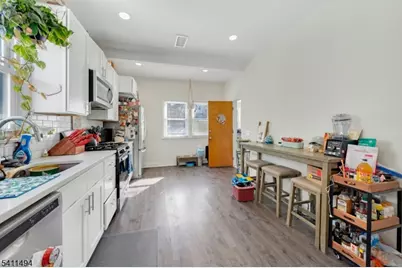 632 Chase Ave, Lyndhurst Township, NJ 07071 - Photo 11