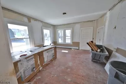 94 High St, Butler, NJ 07405 - Photo 13