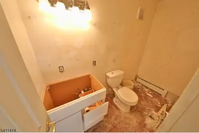 94 High St, Butler, NJ 07405 - Photo 17