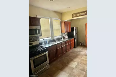 38 Carnegie Ave, East Orange, NJ 07018 - Photo 3