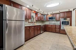 85 Merseles St, Jersey City, NJ 07302 - Photo 3