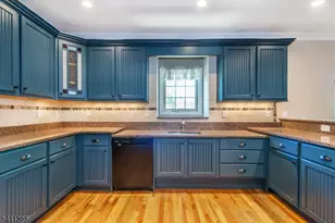 16 Main St, Sparta Township, NJ 07871 - Photo 5