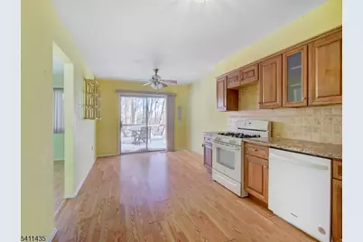 184 Patriots Rd, Parsippany, NJ 07950 - Photo 7