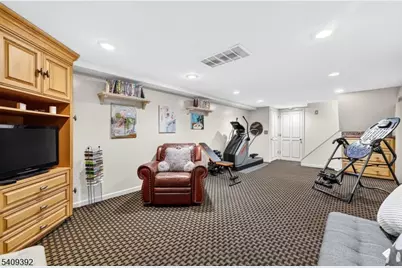 48 Tree Top Rd, Readington, NJ 08889 - Photo 37