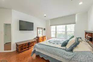 301 Kensington Ln, Livingston Twp., NJ 07039 - Photo 17