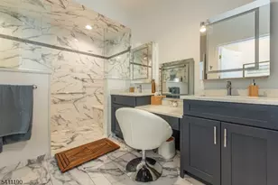 301 Kensington Ln, Livingston Twp., NJ 07039 - Photo 19